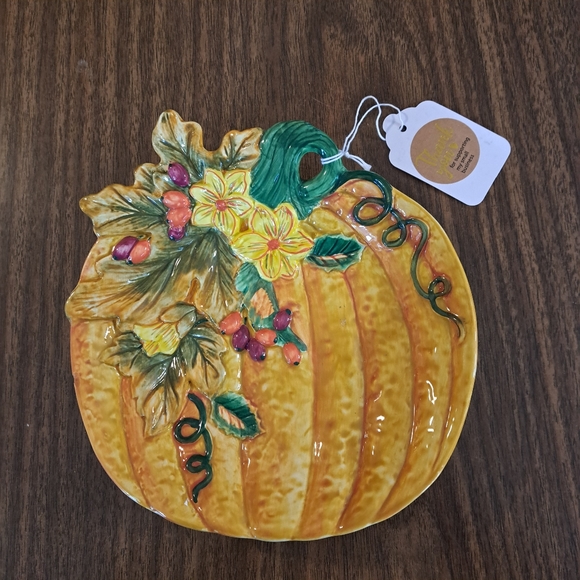 A cute fall pumpkin ceramic decorative plate - Picture 5 of 5